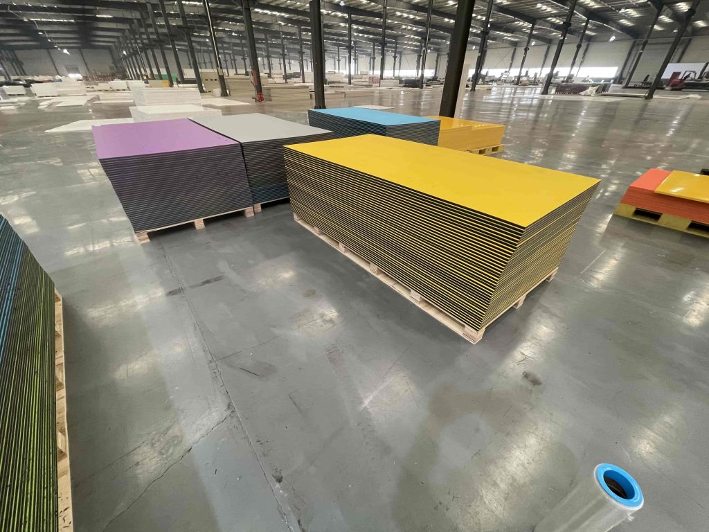 Dual color HDPE Sheet