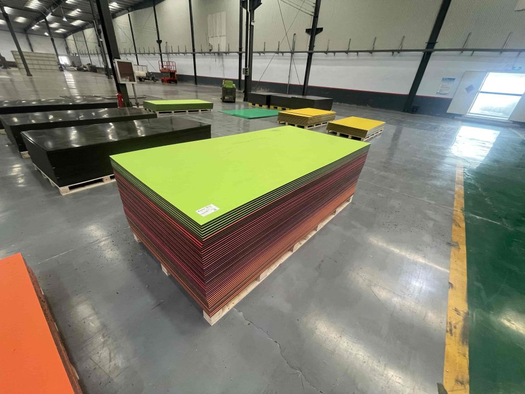 Dual color HDPE Sheet