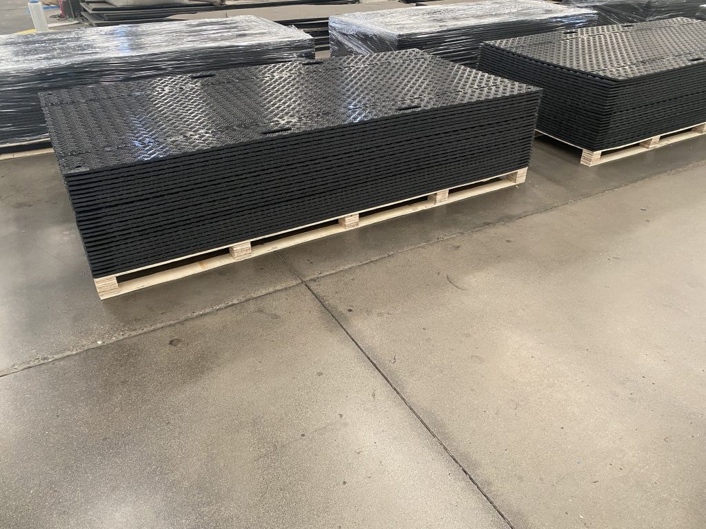 Ground Protection Mats 4x8 From The Manufacturer Zhihong Plastics (2)