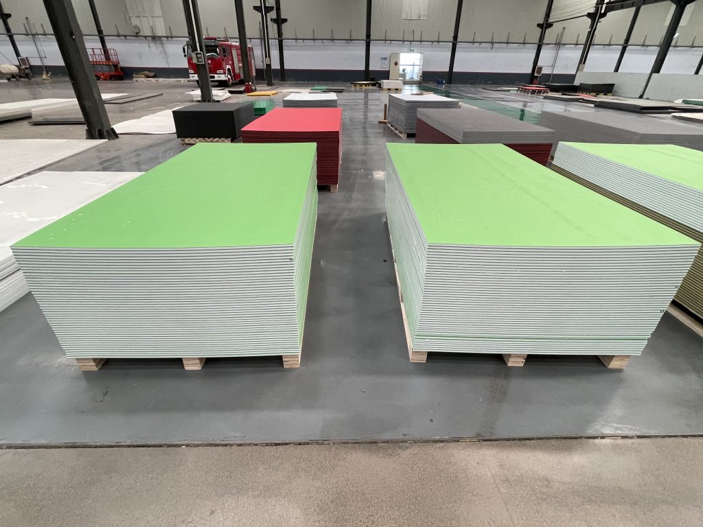 Dual Color HDPE Sheet Anti Fungal Treatment For Enhanced Durability (1)